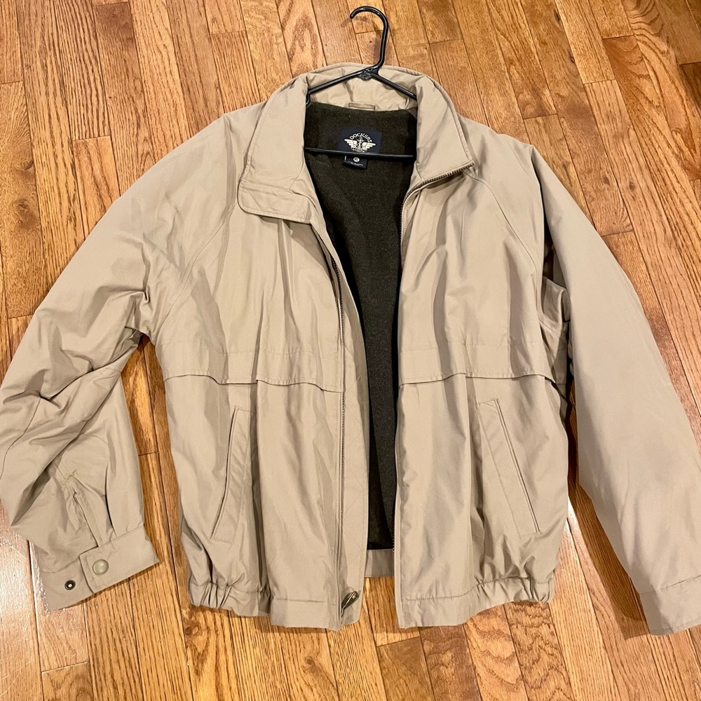 Men’s Jacket, great condition. Smoke free home.